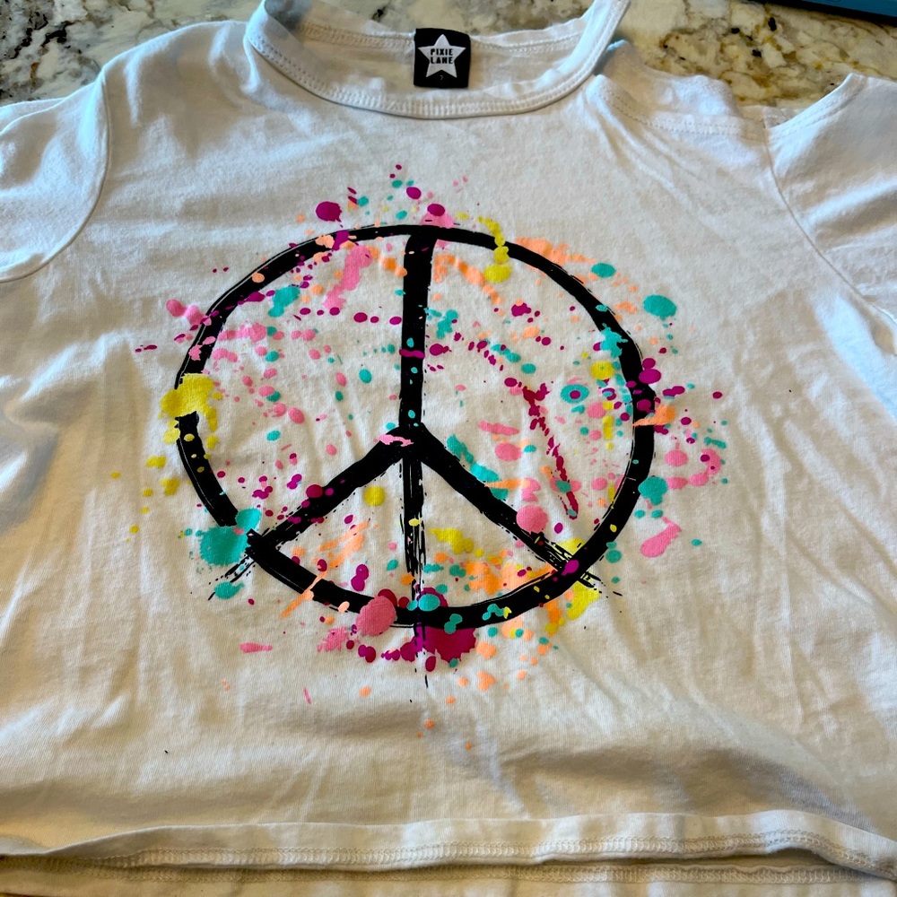 Size 7 open 1 shoulder peace T-shirt
